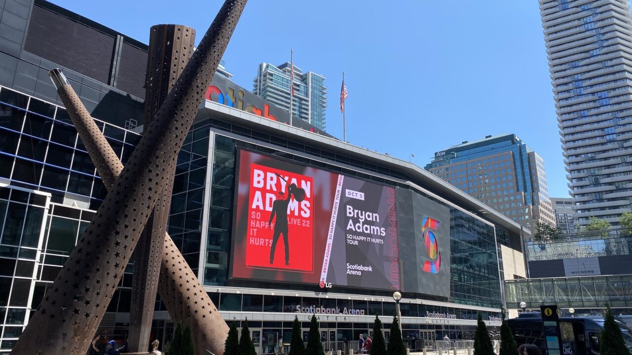 Scotiabank Arena exterior in Toronto