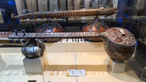 Sitar and veena in Raja Dinkar Kelkar Museum, Pune